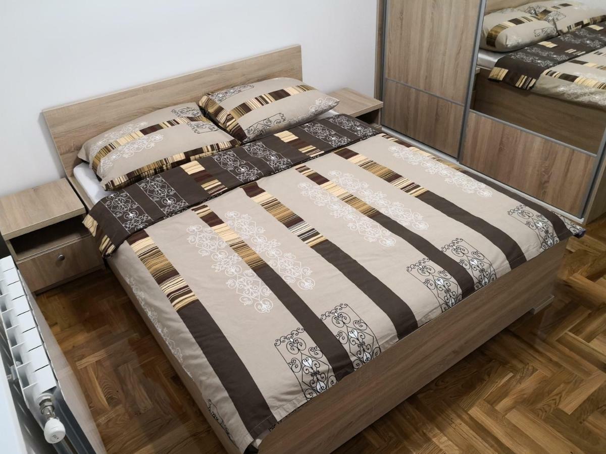 Apartman Gaga Lukavica Εξωτερικό φωτογραφία