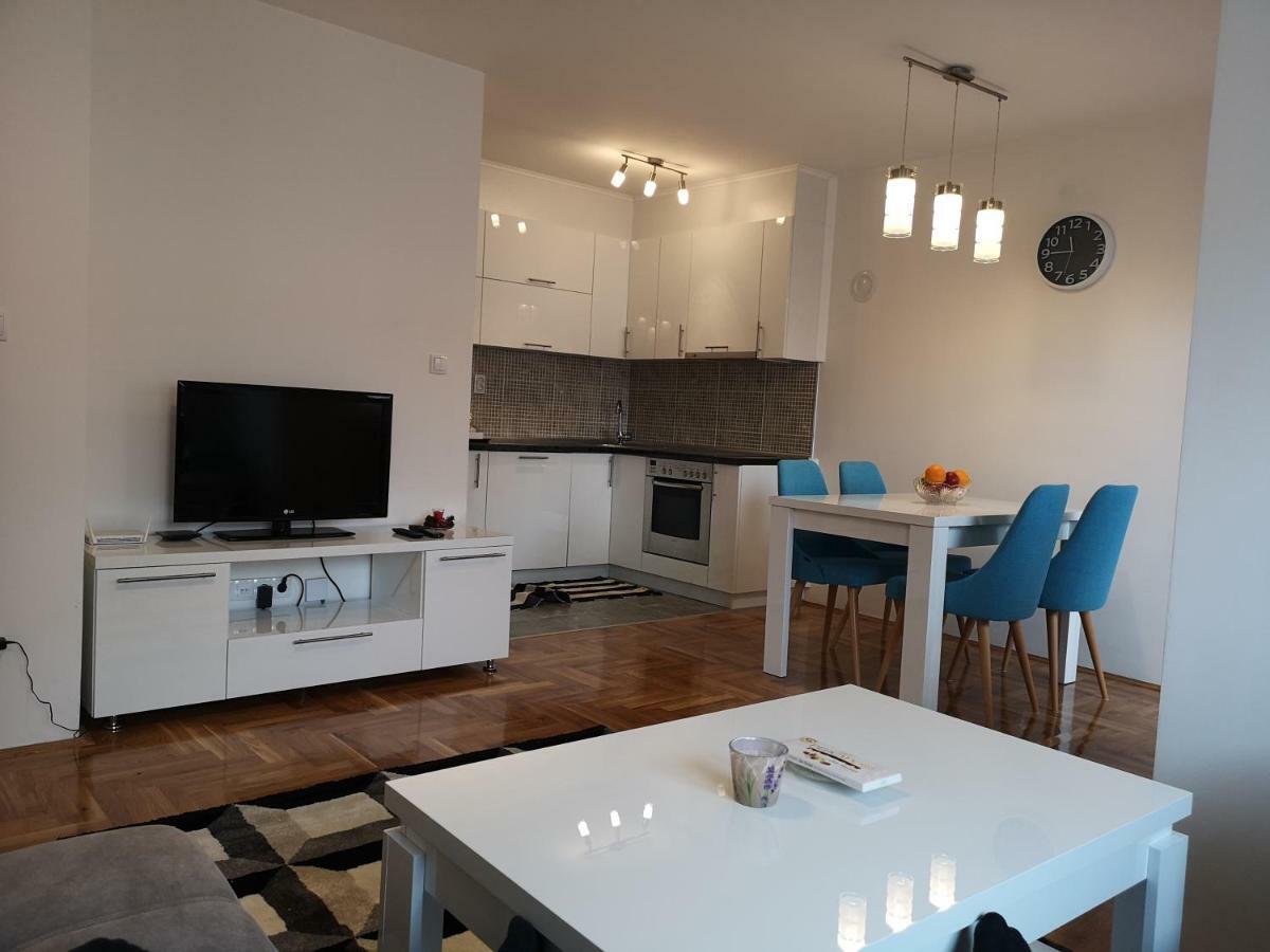 Apartman Gaga Lukavica Εξωτερικό φωτογραφία