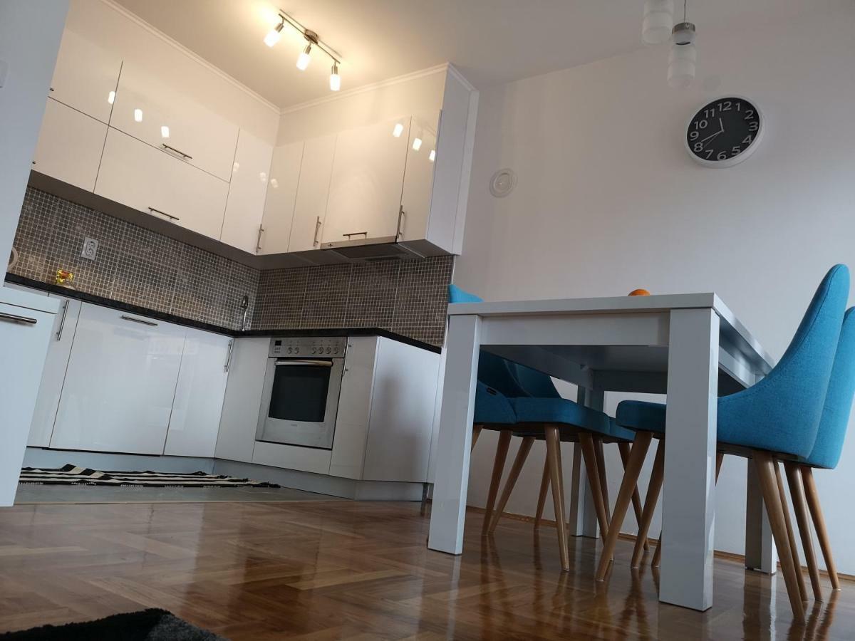 Apartman Gaga Lukavica Εξωτερικό φωτογραφία